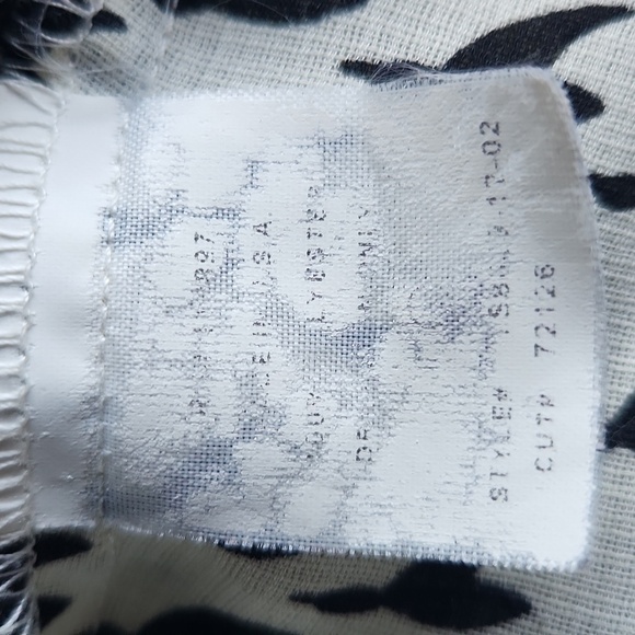 Collective Concepts Bird Print Blouse - Picture 14 of 14